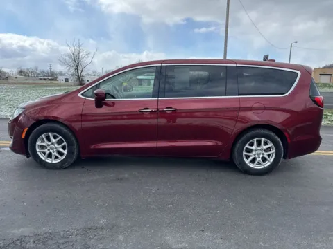 More photos of 2020 Chrysler Pacifica Touring at Hometown Chevrolet, OH