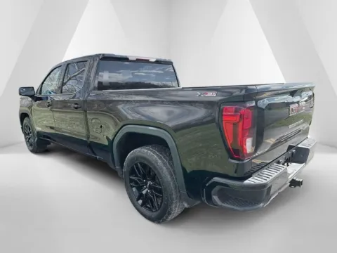 More photos of 2021 GMC Sierra 1500 Elevation at Hometown Chevrolet, OH