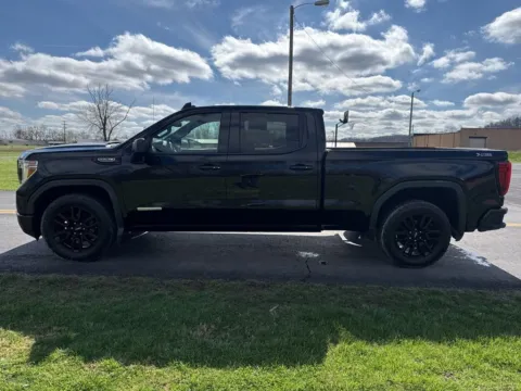 More photos of 2021 GMC Sierra 1500 Elevation at Hometown Chevrolet, OH