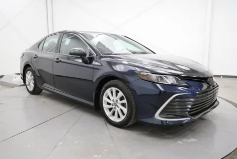2021 Toyota Camry LE for sale in Waverly, OH