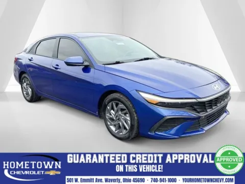 Blue 2024 Hyundai Elantra SEL for sale in Waverly, OH