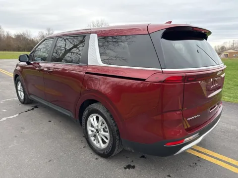 More photos of 2024 Kia Carnival LX at Hometown Chevrolet, OH