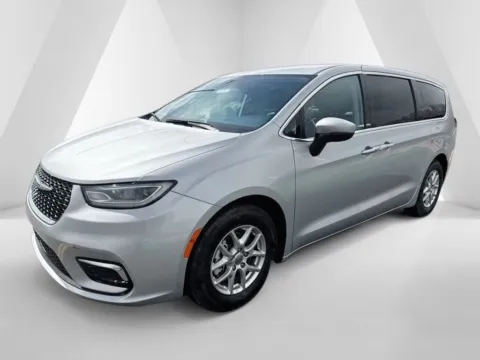 Another view of 2023 Chrysler Pacifica Touring L for sale in Waverly, OH at Hometown Chevrolet