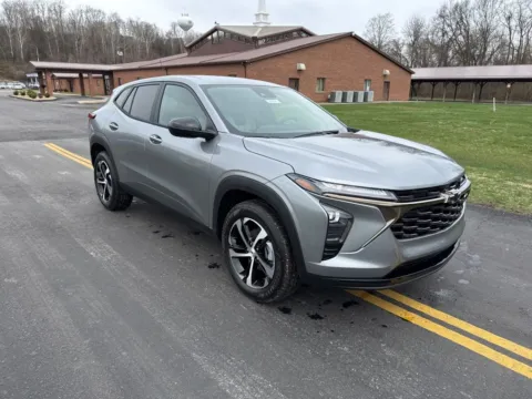 Gray 2026 Chevrolet Trax 1RS for sale in Waverly, OH