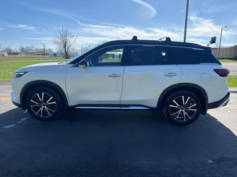 More photos of 2024 INFINITI QX60 Autograph at Hometown Chevrolet, OH