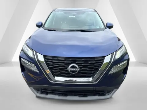 Photos of 2023 Nissan Rogue SV for sale in Waverly, OH at Hometown Chevrolet