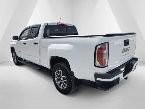 More photos of 2022 GMC Canyon AT4 w/Cloth at Hometown Chevrolet, OH