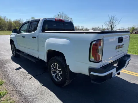 More photos of 2022 GMC Canyon AT4 w/Cloth at Hometown Chevrolet, OH