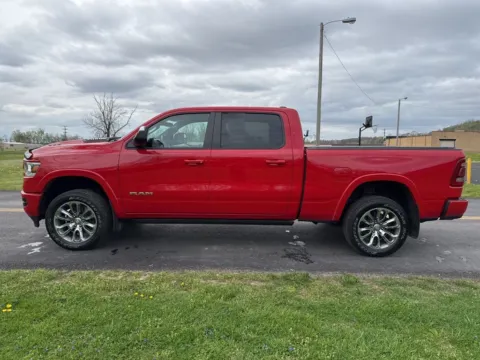 More photos of 2022 Ram 1500 Laramie at Hometown Chevrolet, OH