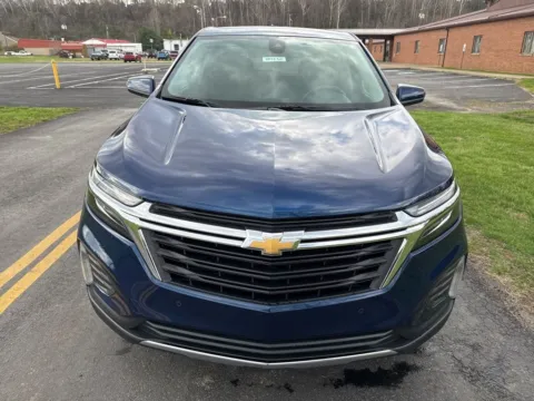 Photos of 2023 Chevrolet Equinox LT for sale in Waverly, OH at Hometown Chevrolet