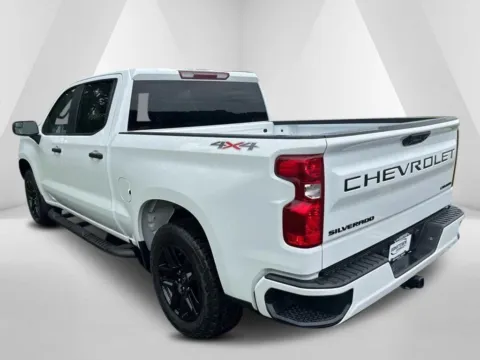 More photos of 2024 Chevrolet Silverado 1500 Custom at Hometown Chevrolet, OH