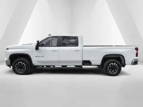 More photos of 2021 Chevrolet Silverado 2500HD LT at Hometown Chevrolet, OH