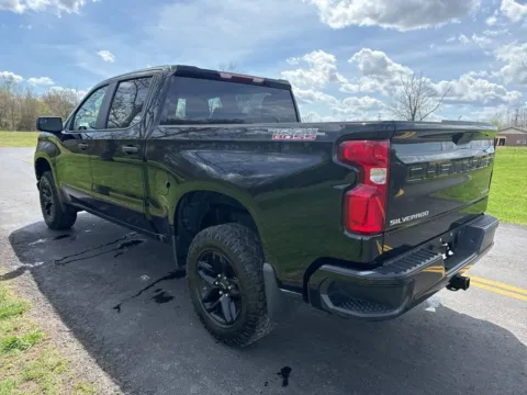 More photos of 2022 Chevrolet Silverado 1500 LTD Custom Trail Boss at Hometown Chevrolet, OH