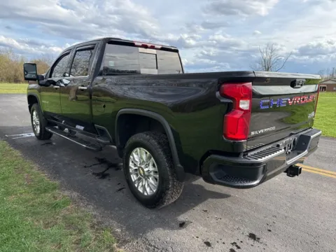 More photos of 2022 Chevrolet Silverado 2500HD High Country at Hometown Chevrolet, OH