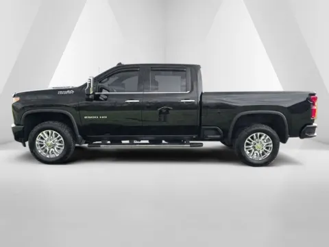 More photos of 2022 Chevrolet Silverado 2500HD High Country at Hometown Chevrolet, OH