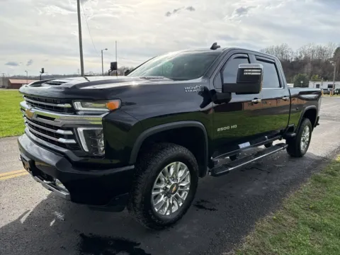 Another view of 2022 Chevrolet Silverado 2500HD High Country for sale in Waverly, OH at Hometown Chevrolet