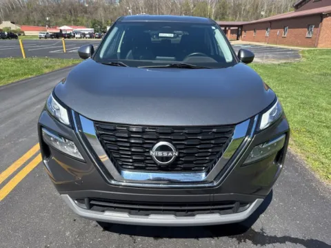 Photos of 2023 Nissan Rogue SV for sale in Waverly, OH at Hometown Chevrolet
