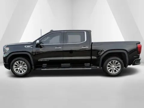 More photos of 2022 GMC Sierra 1500 Denali at Hometown Chevrolet, OH