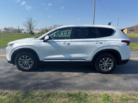 More photos of 2019 Hyundai Santa Fe SE at Hometown Chevrolet, OH
