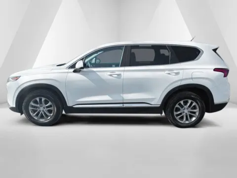 More photos of 2019 Hyundai Santa Fe SE at Hometown Chevrolet, OH