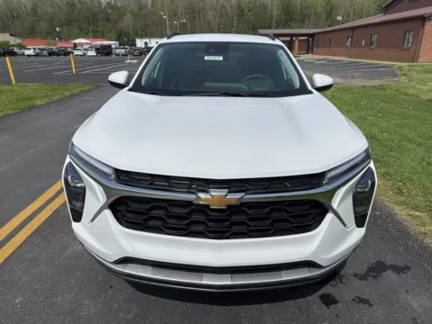 Photos of 2026 Chevrolet Trax LT for sale in Waverly, OH at Hometown Chevrolet