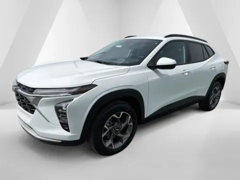 Another view of 2026 Chevrolet Trax LT for sale in Waverly, OH at Hometown Chevrolet