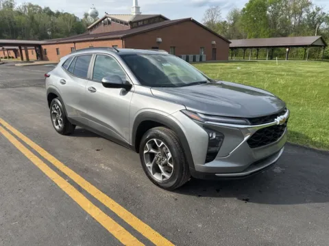 Gray 2026 Chevrolet Trax LT for sale in Waverly, OH