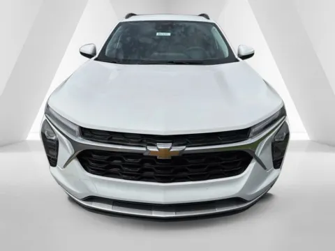 Photos of 2026 Chevrolet Trax LT for sale in Waverly, OH at Hometown Chevrolet