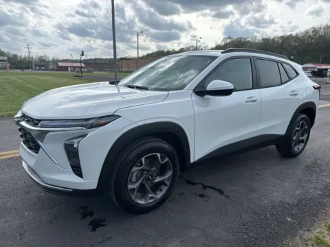 Another view of 2026 Chevrolet Trax LT for sale in Waverly, OH at Hometown Chevrolet