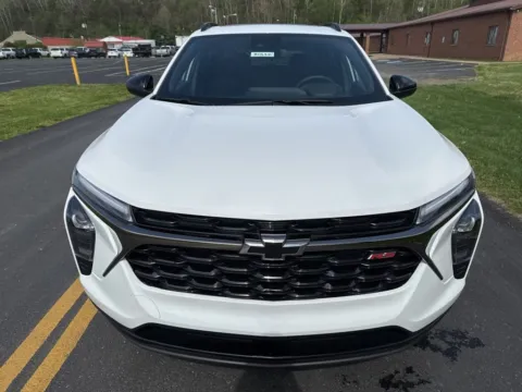 Photos of 2026 Chevrolet Trax 2RS for sale in Waverly, OH at Hometown Chevrolet