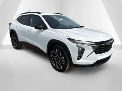 White 2026 Chevrolet Trax 2RS for sale in Waverly, OH