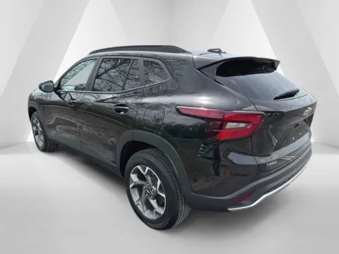 More photos of 2026 Chevrolet Trax LT at Hometown Chevrolet, OH