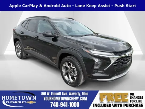 Black 2026 Chevrolet Trax LT for sale in Waverly, OH