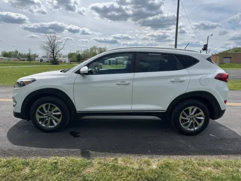 More photos of 2017 Hyundai Tucson SE at Hometown Chevrolet, OH