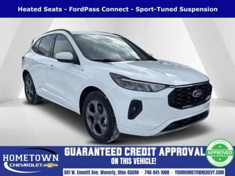 White 2023 Ford Escape Hybrid ST-Line Select for sale in Waverly, OH