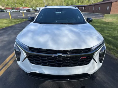 Photos of 2026 Chevrolet Trax 2RS for sale in Waverly, OH at Hometown Chevrolet