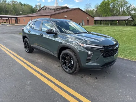 Gray 2026 Chevrolet Trax LT for sale in Waverly, OH