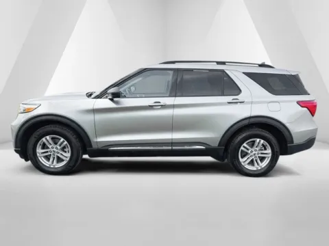 More photos of 2023 Ford Explorer XLT at Hometown Chevrolet, OH