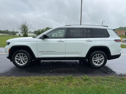 More photos of 2023 Jeep Grand Cherokee L Laredo at Hometown Chevrolet, OH
