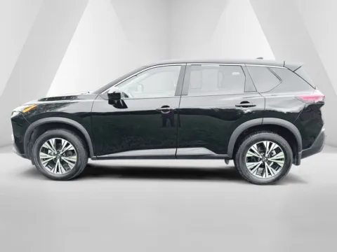 More photos of 2023 Nissan Rogue SV at Hometown Chevrolet, OH