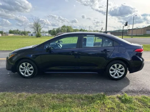 More photos of 2022 Toyota Corolla LE at Hometown Chevrolet, OH