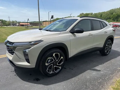 Another view of 2026 Chevrolet Trax 2RS for sale in Waverly, OH at Hometown Chevrolet