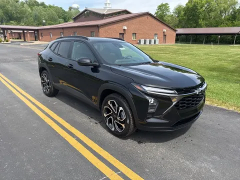 Black 2026 Chevrolet Trax 2RS for sale in Waverly, OH