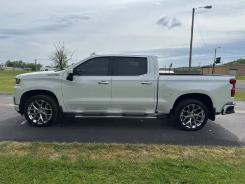 More photos of 2020 Chevrolet Silverado 1500 High Country at Hometown Chevrolet, OH