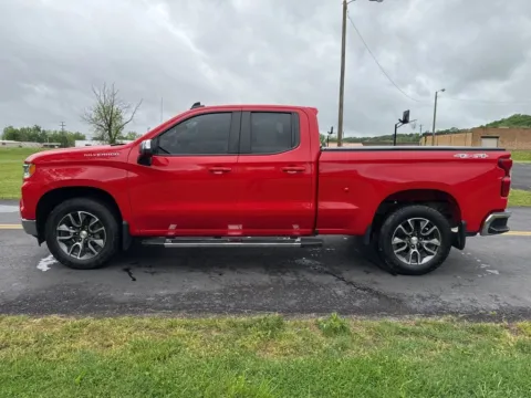 More photos of 2023 Chevrolet Silverado 1500 LT at Hometown Chevrolet, OH