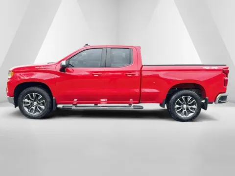 More photos of 2023 Chevrolet Silverado 1500 LT at Hometown Chevrolet, OH