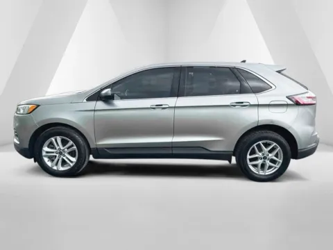 More photos of 2022 Ford Edge SEL at Hometown Chevrolet, OH