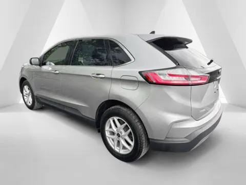 More photos of 2022 Ford Edge SEL at Hometown Chevrolet, OH
