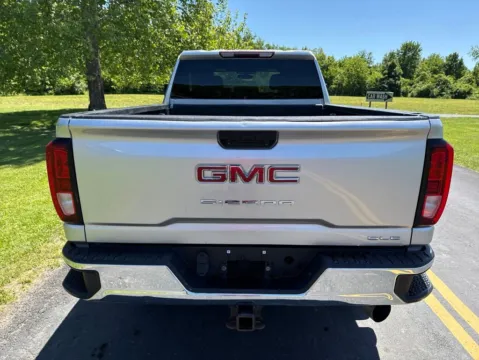 More photos of 2021 GMC Sierra 2500HD SLE at Hometown Chevrolet, OH