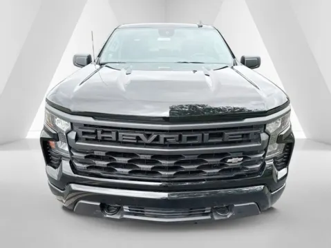 Photos of 2024 Chevrolet Silverado 1500 Custom for sale in Waverly, OH at Hometown Chevrolet